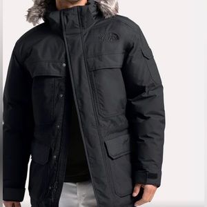 THE NORTH FACE
Men's McMurdo Parka III
